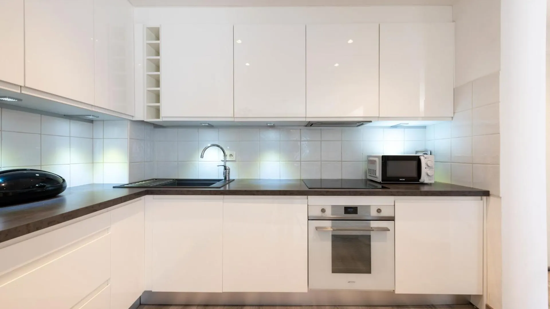 Bright Apartment In The Heart Of カンヌ フランス
