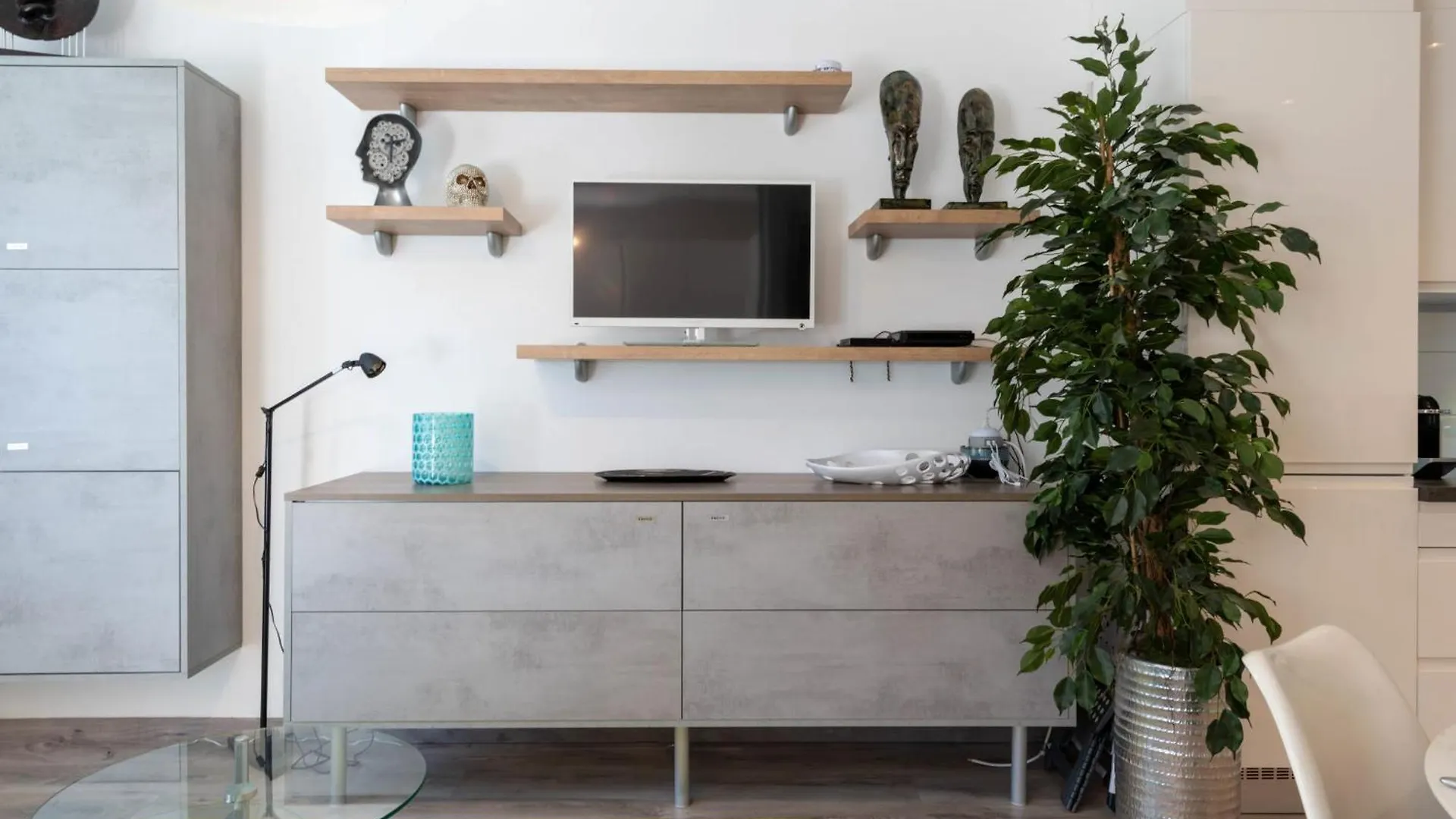 Bright Apartment In The Heart Of カンヌ